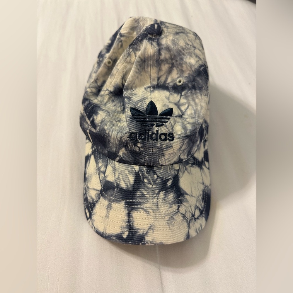 Adidas women’s hat